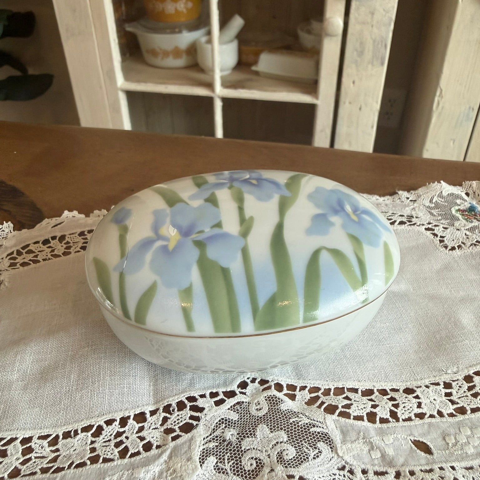Otagiri Japan 4" "Iris" Vintage Porcelain Trinket Box – Elizabeth King Brownd Design