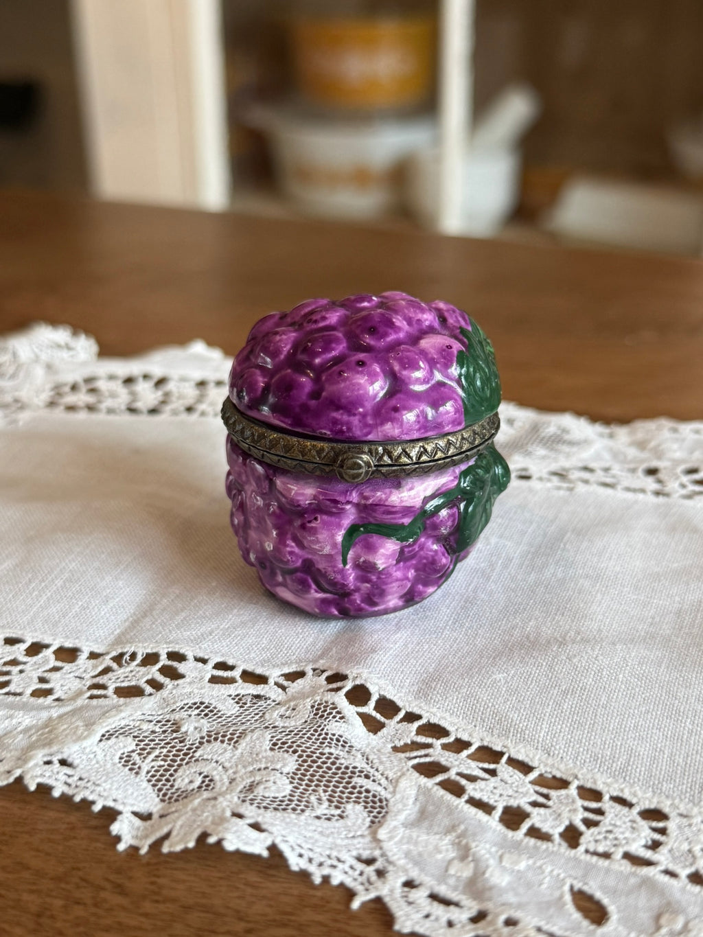 Purple Grape Cluster Hinged Porcelain Trinket Box 1980's - Brass Trim