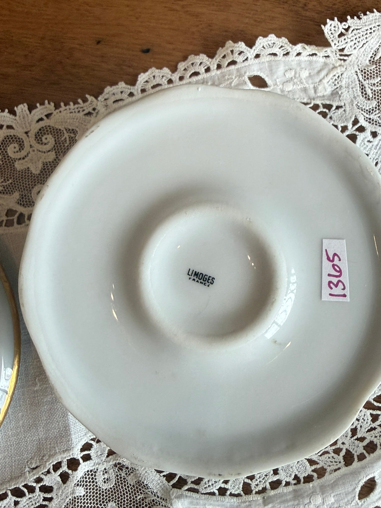 Limoges France Porcelain Round Vintage Trinket Box – Fragonard Courting Couple with Gold Gilt Trim