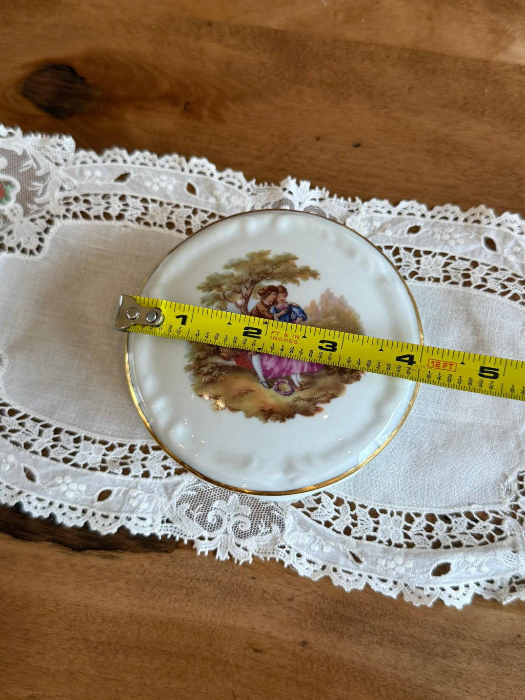 Limoges France Porcelain Round Vintage Trinket Box – Fragonard Courting Couple with Gold Gilt Trim