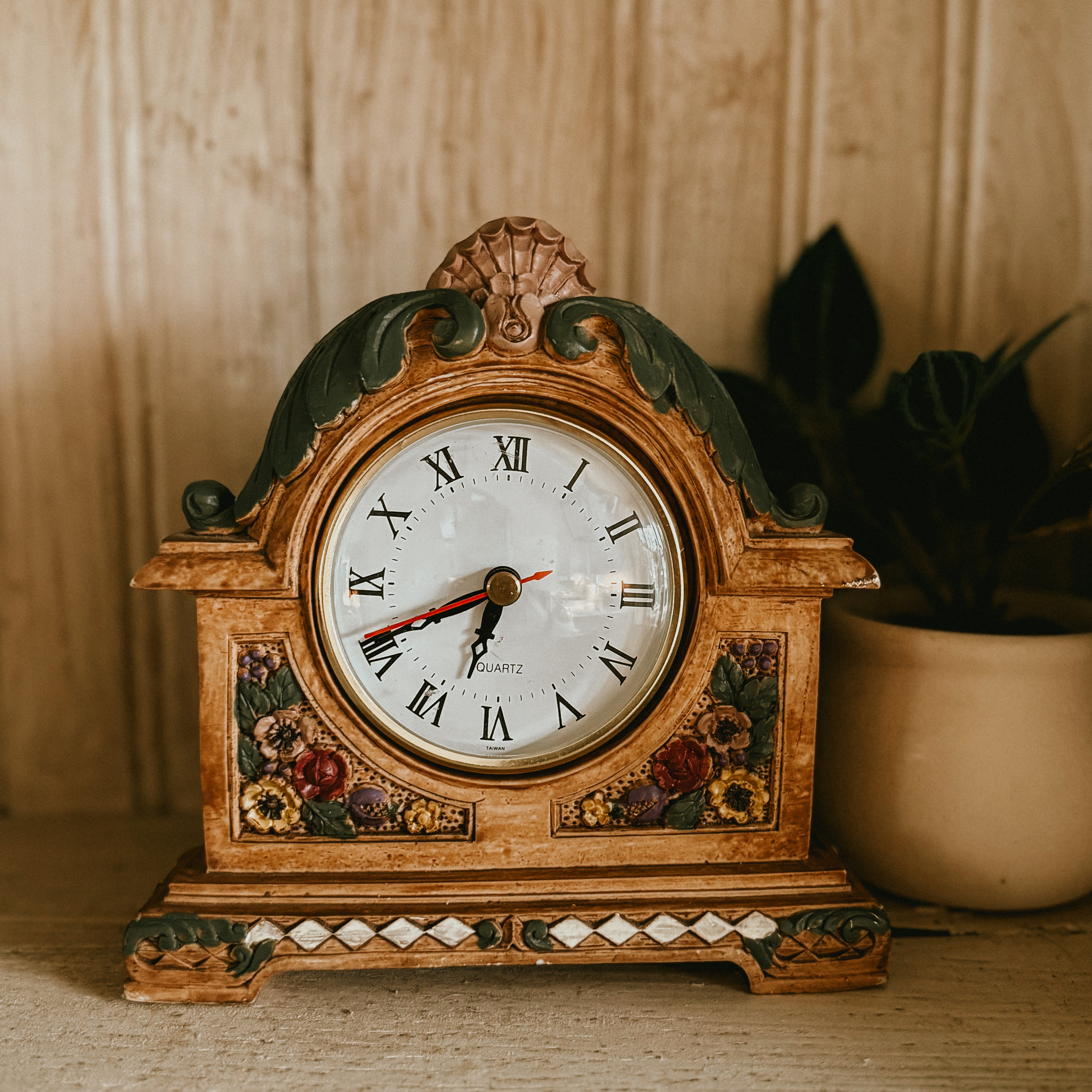 Albert E Price Vintage Ornate Floral Resin Mantel or Desk Clock – Romantic Cottagecore
