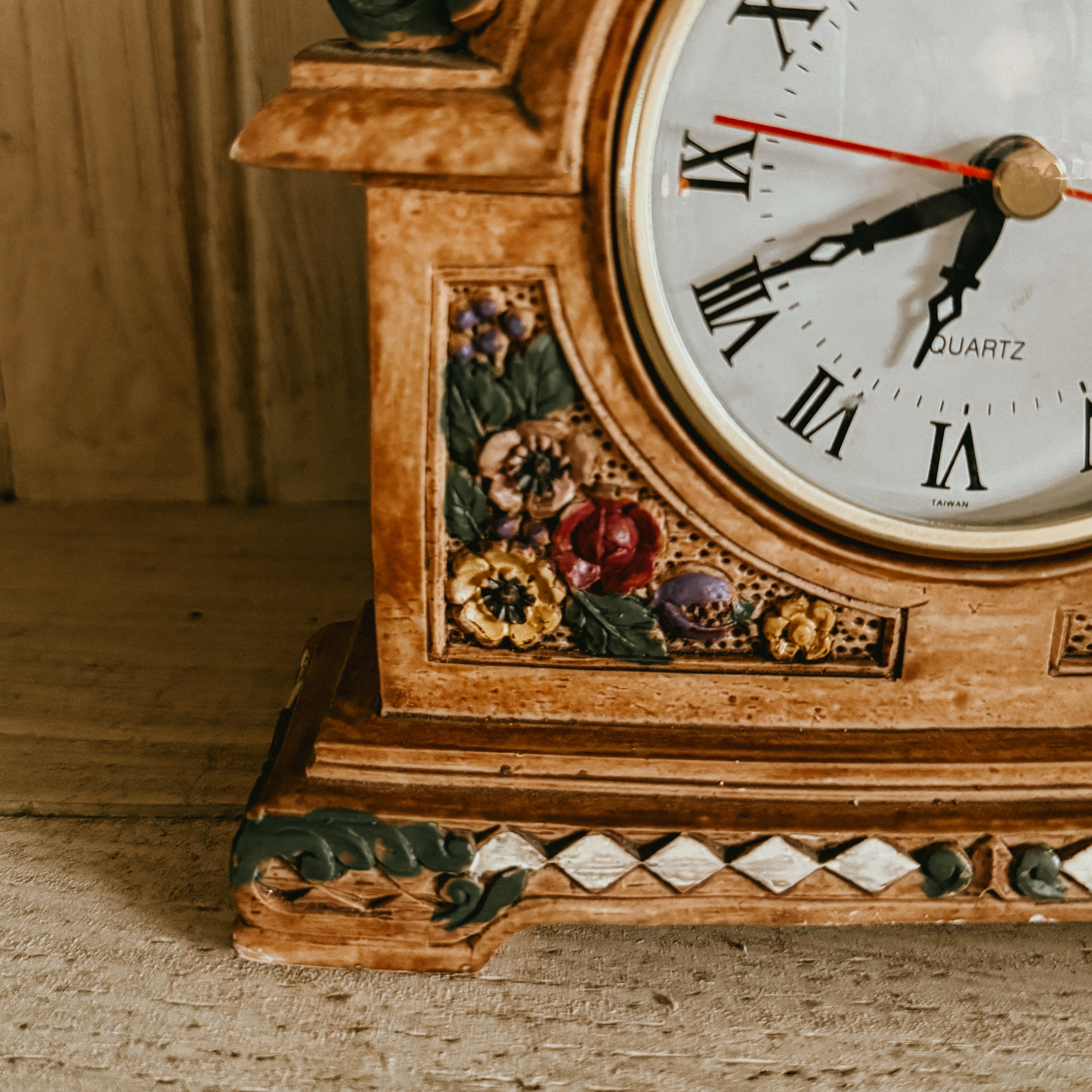 Albert E Price Vintage Ornate Floral Resin Mantel or Desk Clock – Romantic Cottagecore