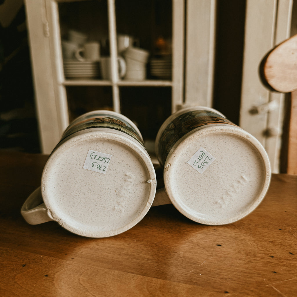 Speckled Stoneware Mugs – Rustic Farmhouse Barn Scene (Set of 2) - Vintage 1980's