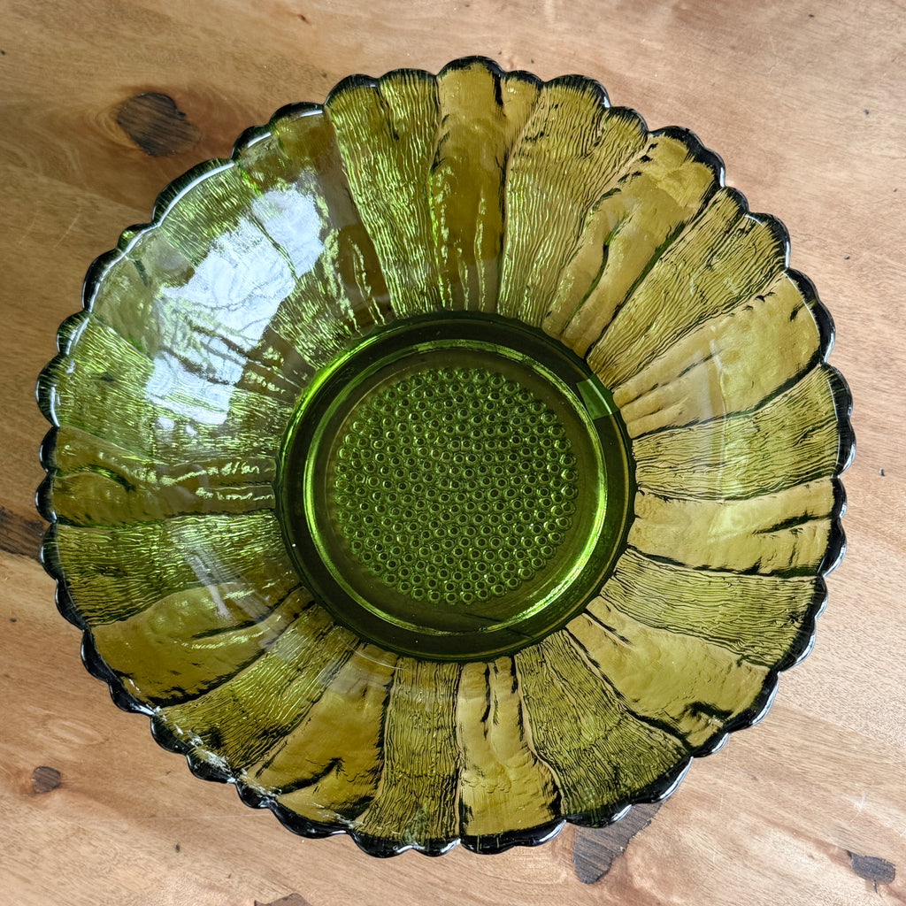 Indiana Glass Avocado Green Sunflower Vintage Serving Bowl – Mid-Century Modern