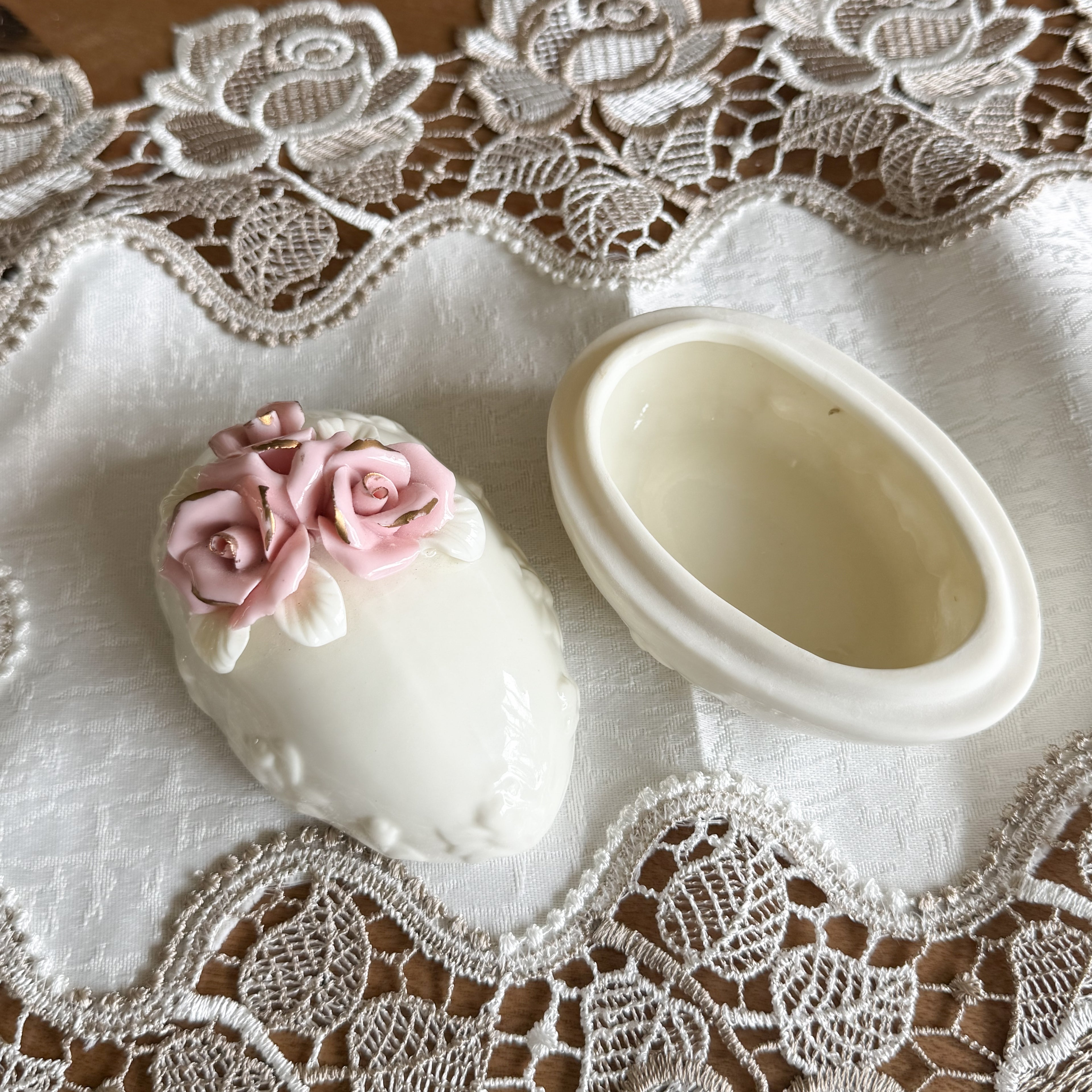 Porcelain Egg-Shaped Vintage Trinket Box – Applied Pink Roses with Gold Trim – Victorian Style Jewelry Casket