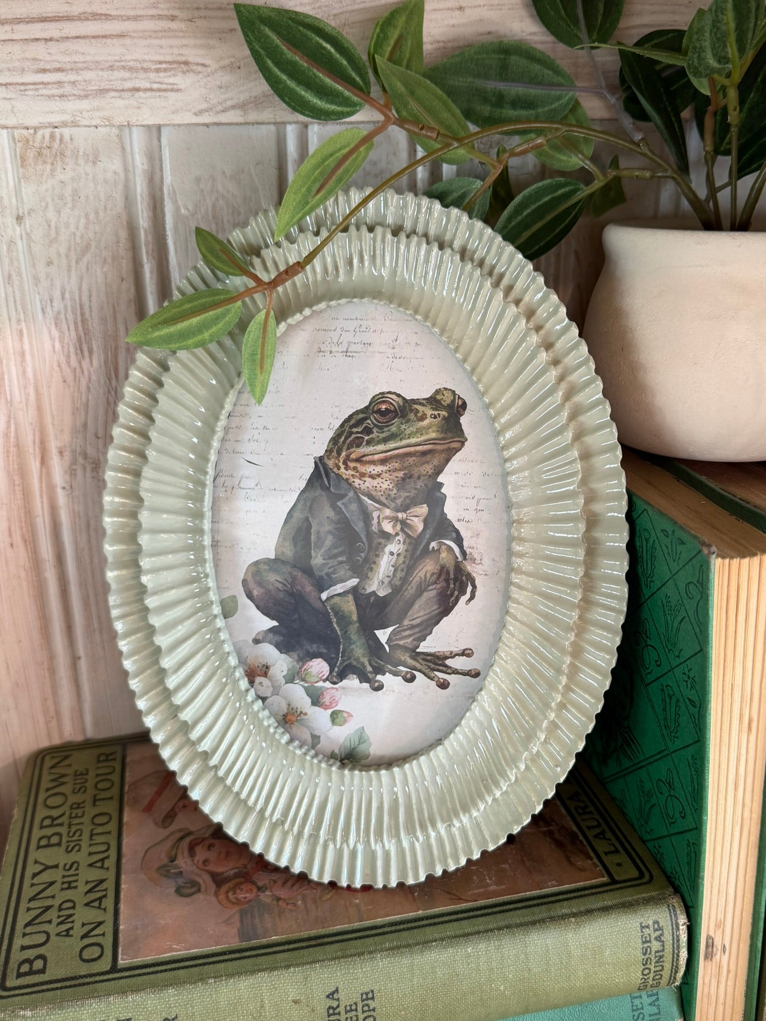 Dapper Toad Victorian Portrait in Textured Ivory Oval Frame – Quirky Dark Academia Décor - 8" x 6.5"