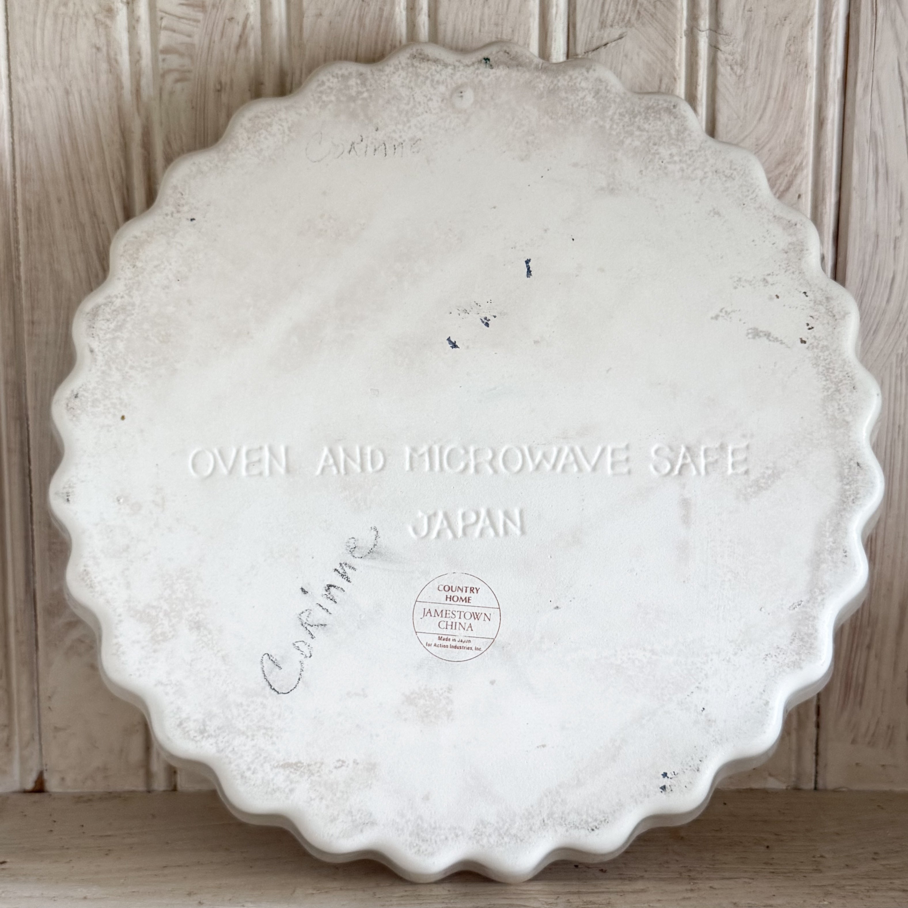 Jamestown China "Country Home" 10-Inch Scalloped Quiche & Pie Baking Dish