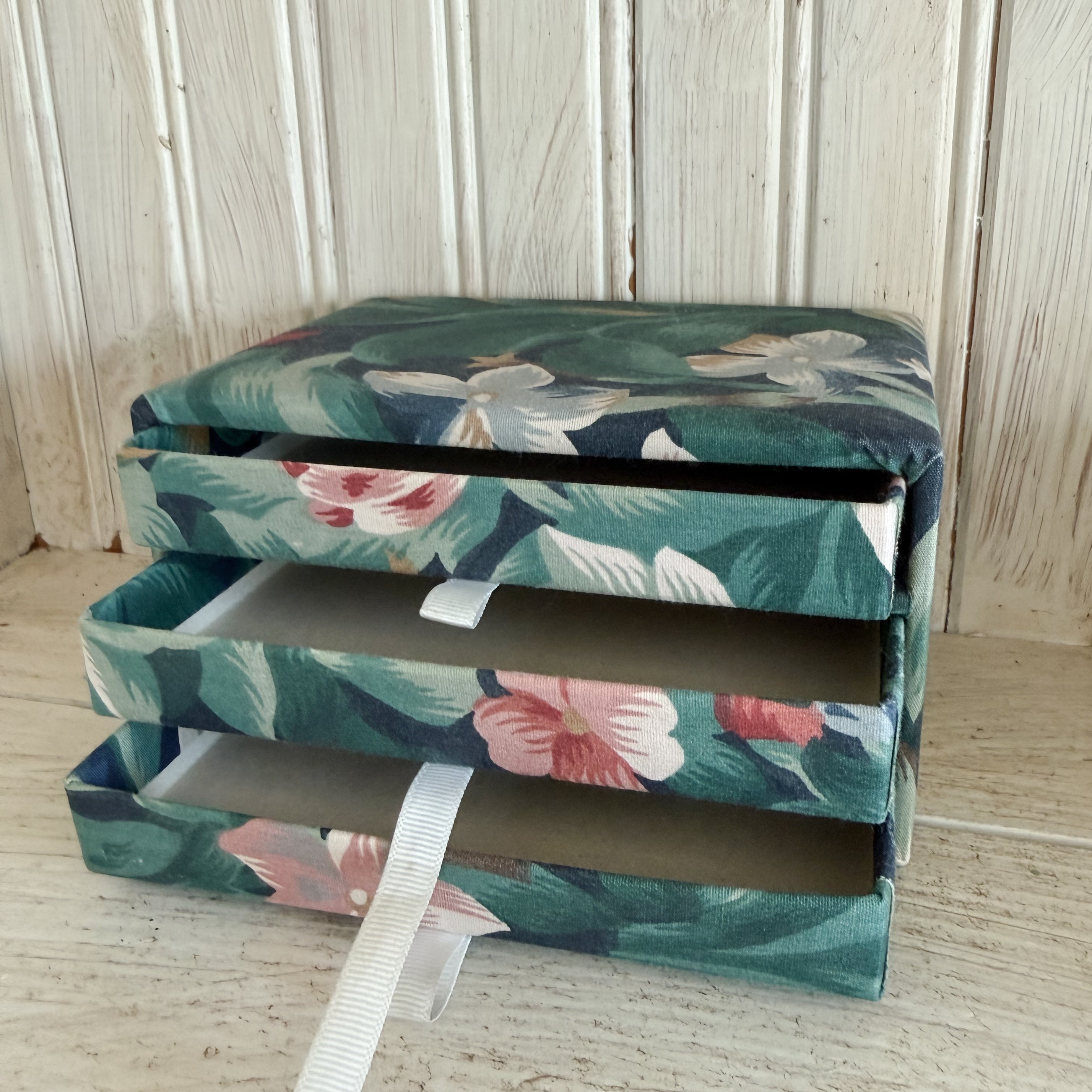 Fabric Covered 3-Drawer Vintage Jewelry Box – Green Tropical Floral Desk Organizer