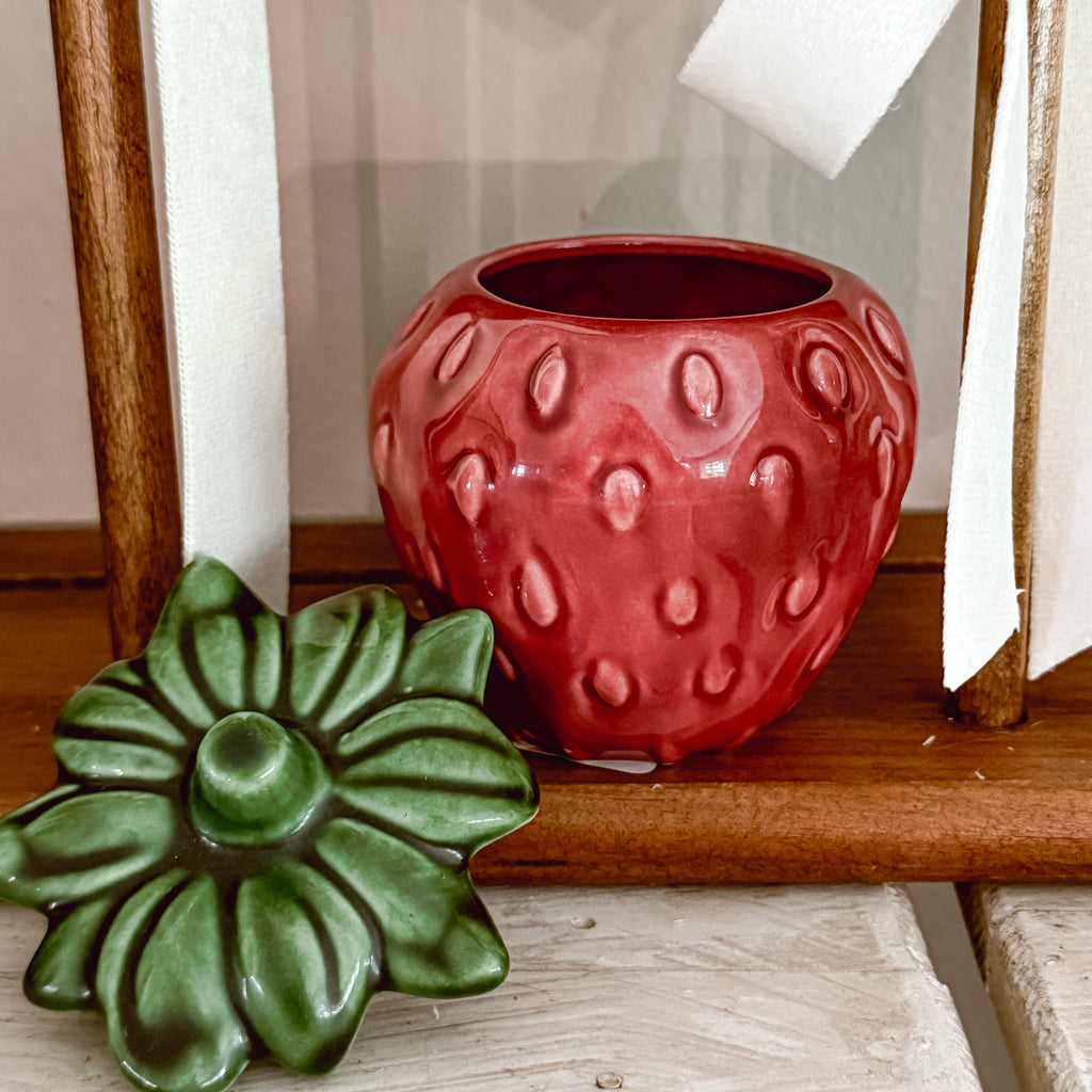 Cemar Vintage California Pottery Strawberry Covered Sugar Bowl – Model 770 Figural Jam Jar