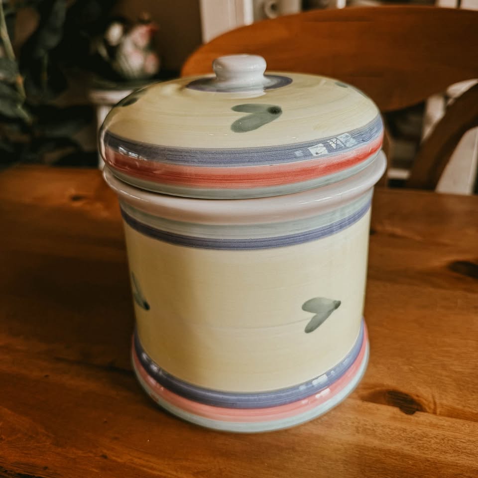 Caleca Italy Vintage Hand-Painted Lidded Canister – Green Heart & Pastel Bands – AS IS
